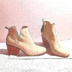 Gorgeous! TOMS ⚜️ Quality Leather Everly Cutout Design Boot 10  *New*